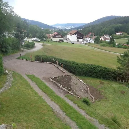 Gite Le Grand Cerf Piscine Et Spa *